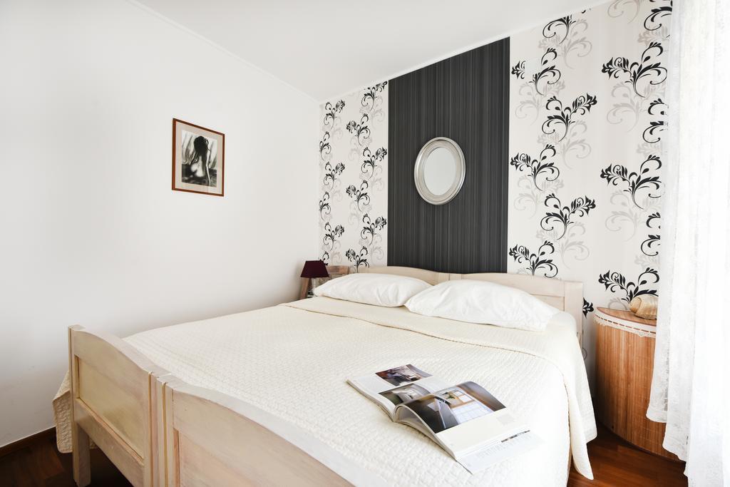 Apartments Kokolo シベニク 部屋 写真
