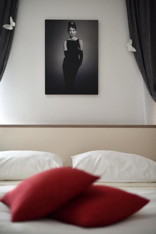 Apartments Kokolo シベニク 部屋 写真
