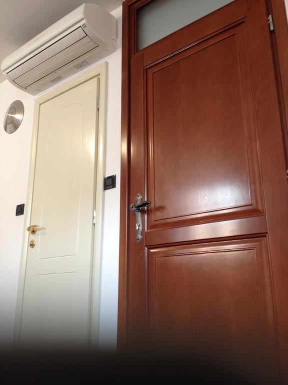 Apartments Kokolo シベニク エクステリア 写真